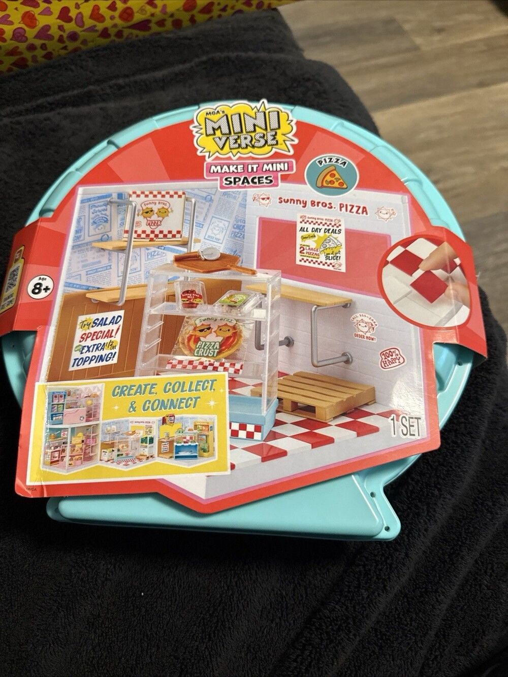 MGA Miniverse Make It Mini Spaces Starter Pack Pizza DIY Resin Mini Set